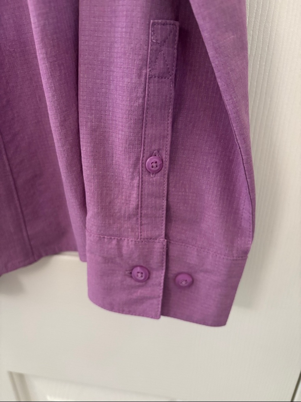 Duluth Trading Company Purple Breezeshooter Button Front Shirt Size Medium - Picture 6 of 9